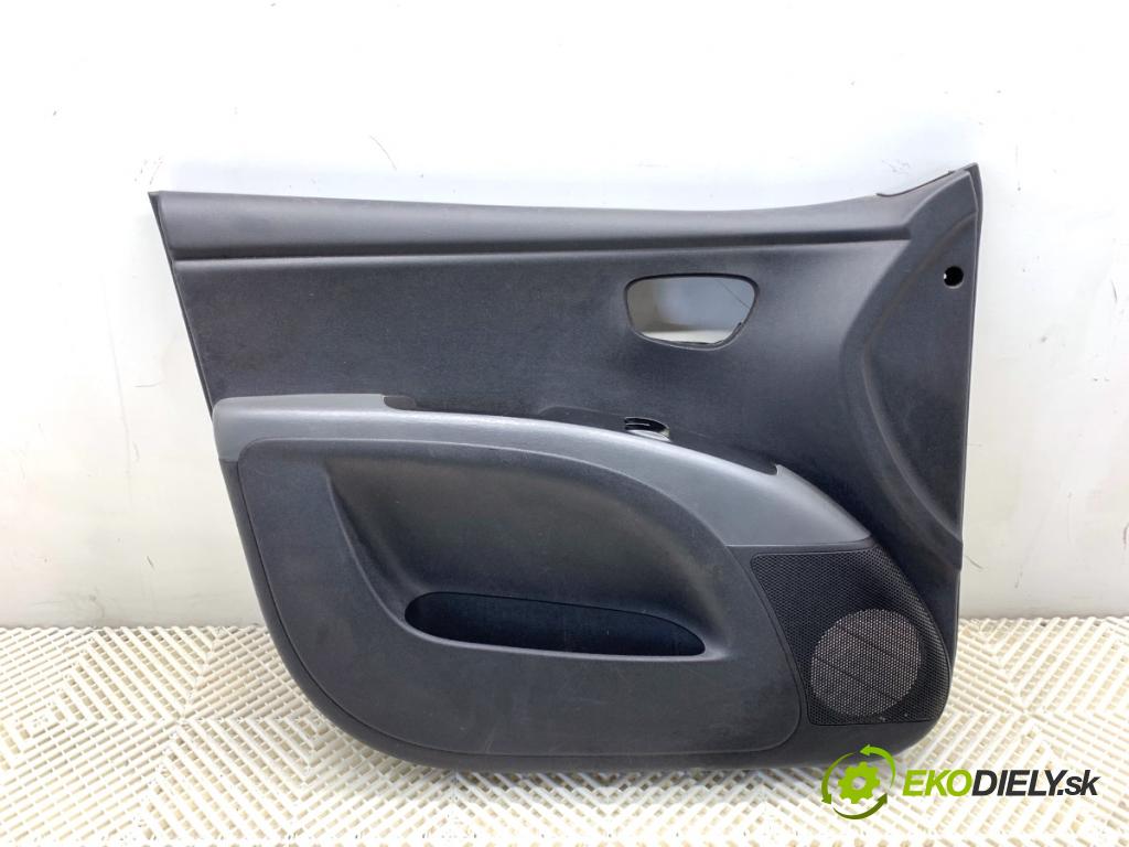 HYUNDAI i10 liftback 2008 49 kW 1.1 1086 ča dveře levý přední část 