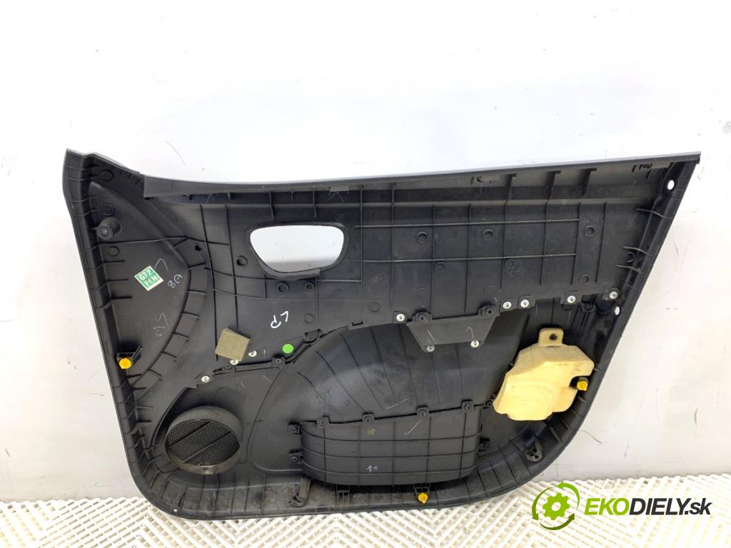 HYUNDAI i10 liftback 2008 49 kW 1.1 1086 čalúnenie Dvere ľavy predný
