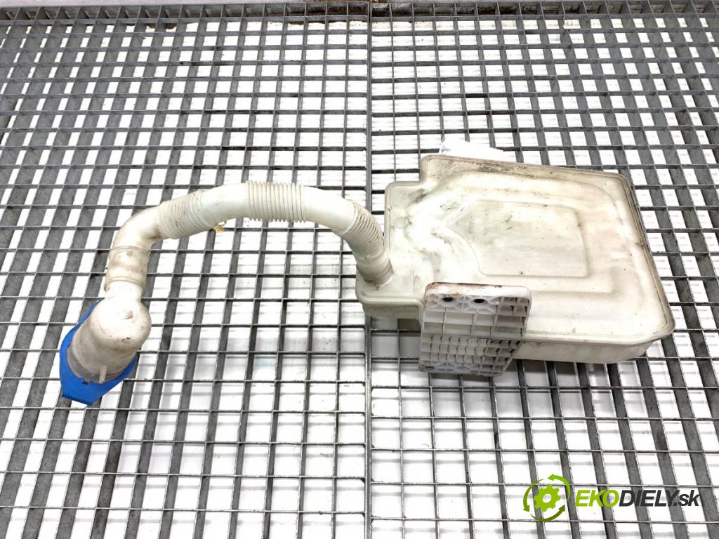 AUDI A3 8P liftback 2004 75 kW 1.6 1595 Nádržka ostrekovačov 1K0955453Q