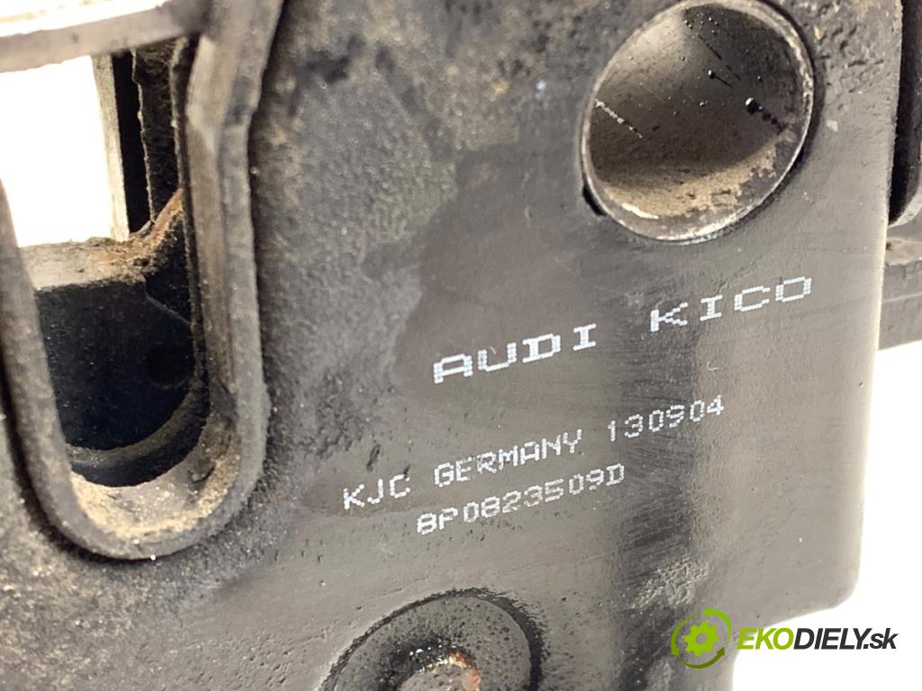 AUDI A3 8P liftback 2004 75 kW 1.6 1595 zámok kapoty přední část 8P0823509D