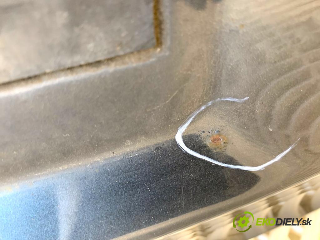 AUDI A3 8P liftback 2004 75 kW 1.6 1595 kapota zad