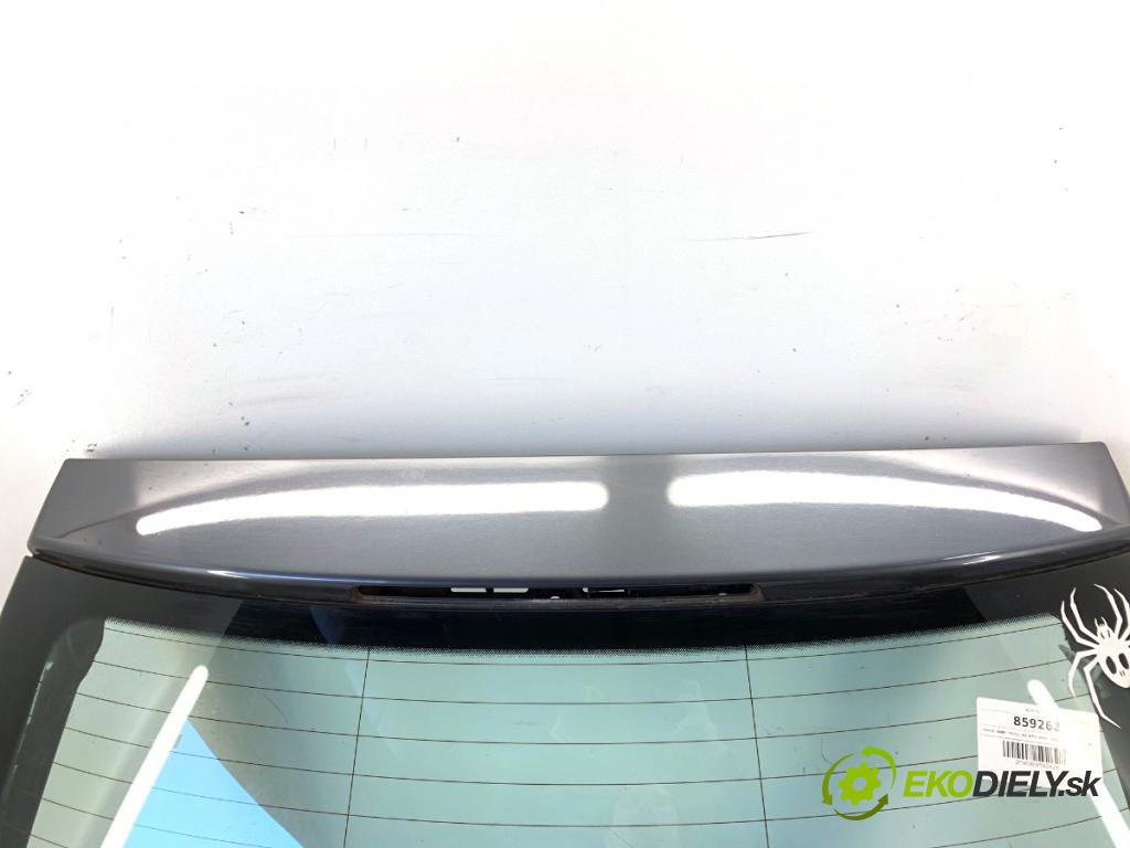 AUDI A3 8P liftback 2004 75 kW 1.6 1595 kapota zad