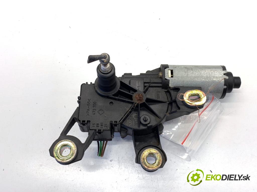 AUDI A3 8P liftback 2004 75 kW 1.6 1595 Motor stieračov zad 8E9955711C