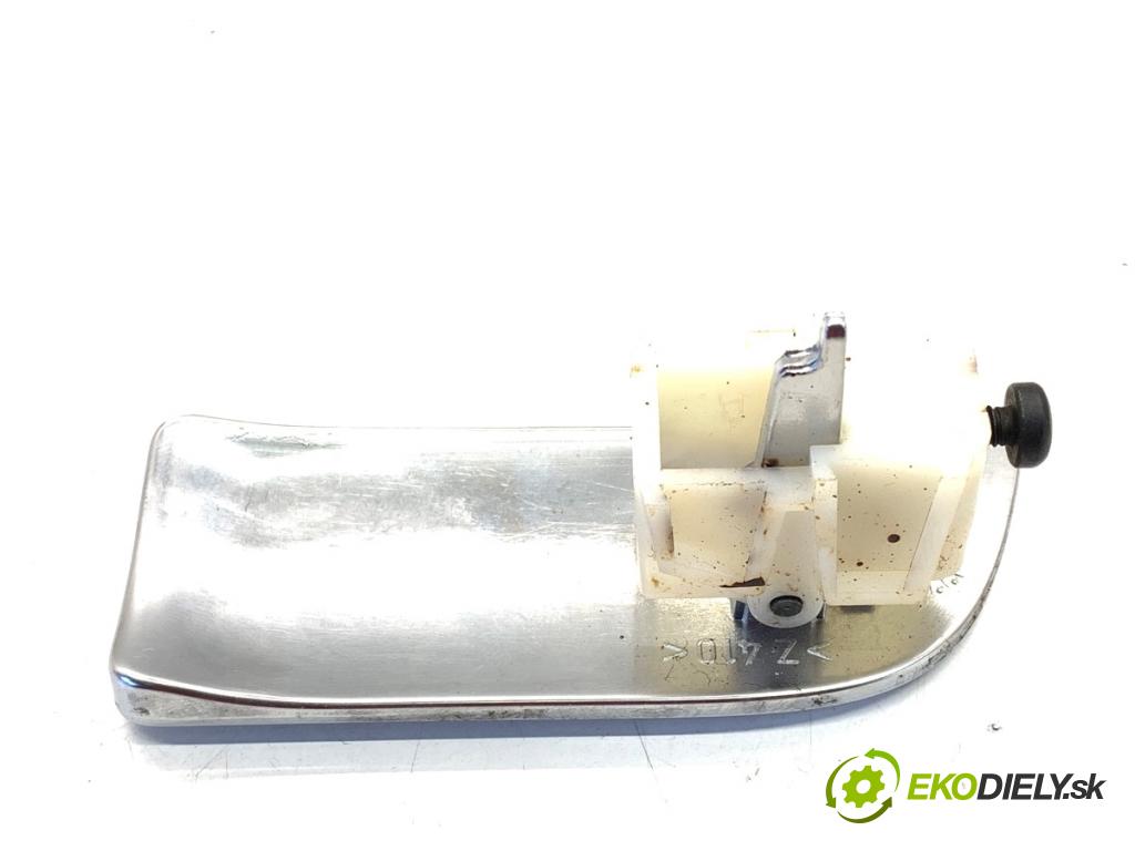 AUDI A3 8P liftback 2004 75 kW 1.6 1595 Kľučka odkladacia skrinka spolujazdca