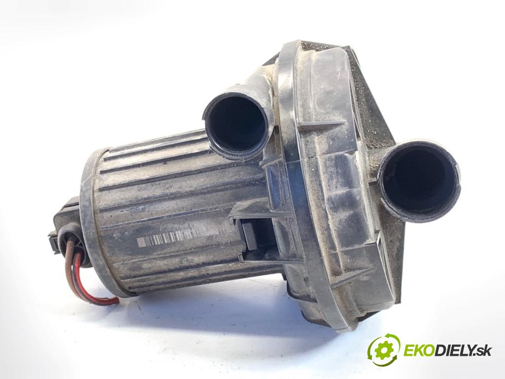 AUDI A3 8P liftback 2004 75 kW 1.6 1595 pumpa vzduchu sekundárního 06A959253B (Topení, ventilace ostatní)