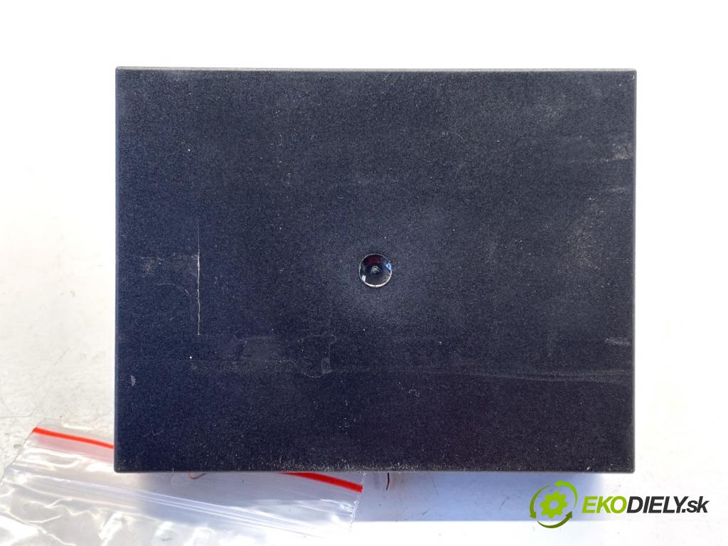 AUDI A3 8P liftback 2004 75 kW 1.6 1595 modul komfortu 8P0959433B (Komfortní modul)