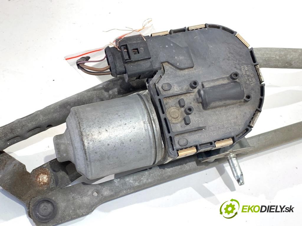 AUDI A3 8P liftback 2004 75 kW 1.6 1595 Mechanizmus stieračov predný 8P1955023E (Motorček stieračov predný)