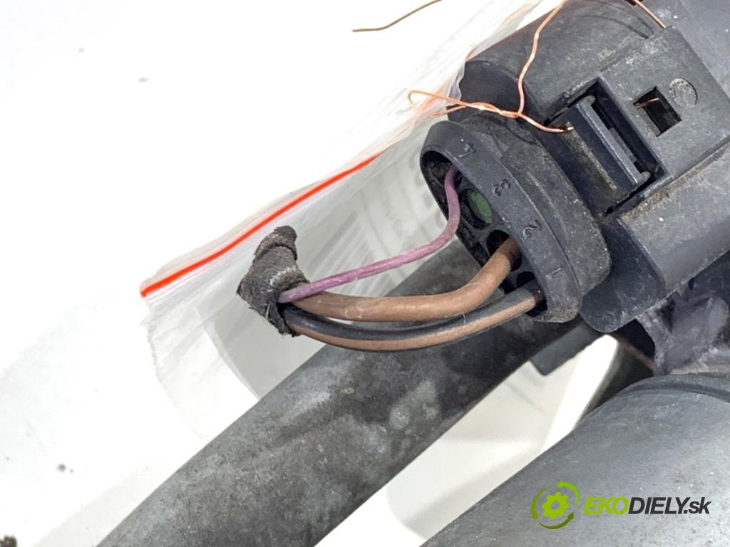 AUDI A3 8P liftback 2004 75 kW 1.6 1595 Mechanizmus stieračov predný 8P1955023E (Motorček stieračov predný)