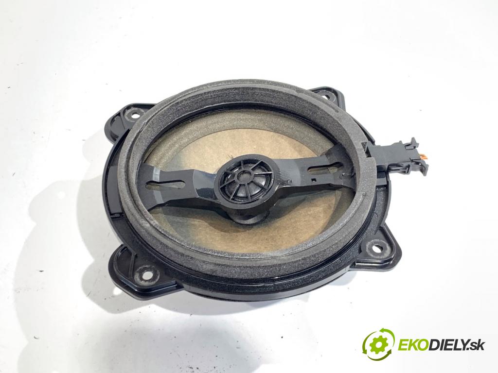 AUDI A3 8P liftback 2004 75 kW 1.6 1595 reproduktory 8P3035382 8H0035411