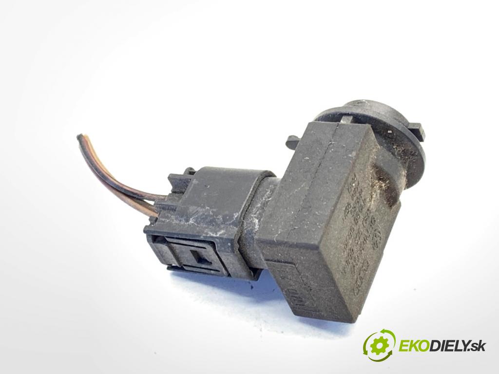 AUDI A3 8P liftback 2004 75 kW 1.6 1595 Snímač kvality vzduchu 4B0907659A