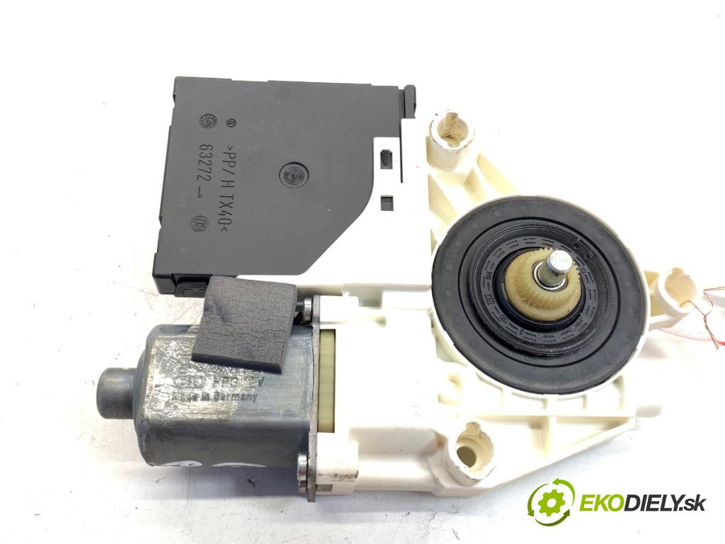 AUDI A3 8P liftback 2004 75 kW 1.6 1595 Motor sťahovania okna pravy predný 8P0959802E