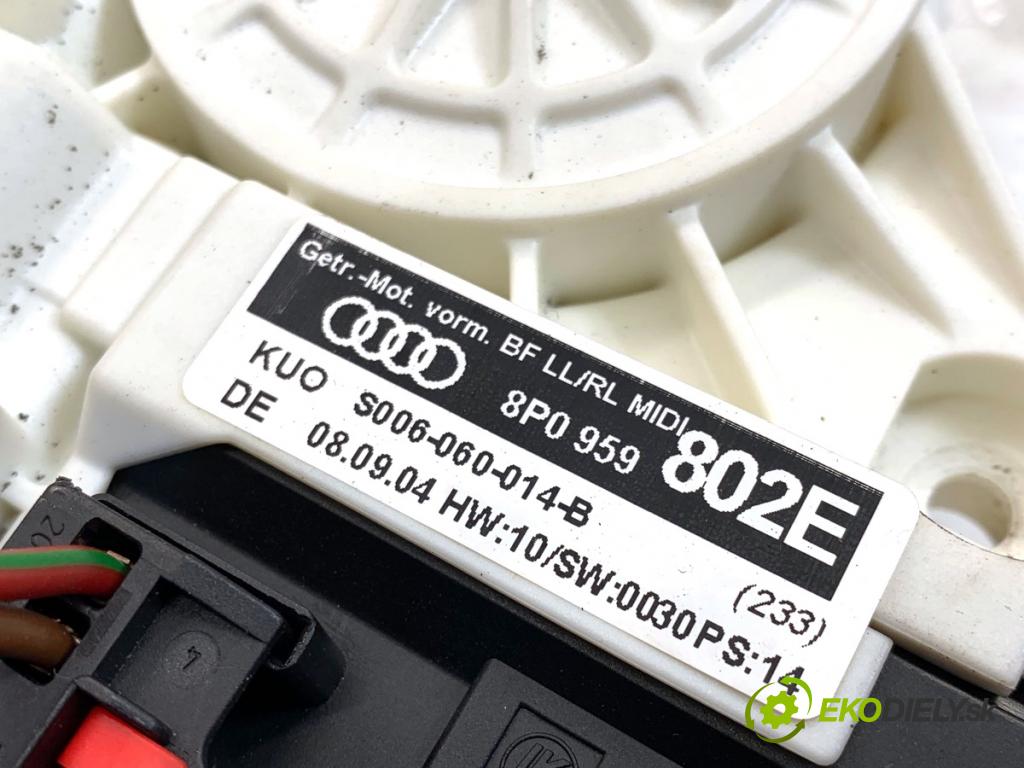 AUDI A3 8P liftback 2004 75 kW 1.6 1595 Motor sťahovania okna pravy predný 8P0959802E