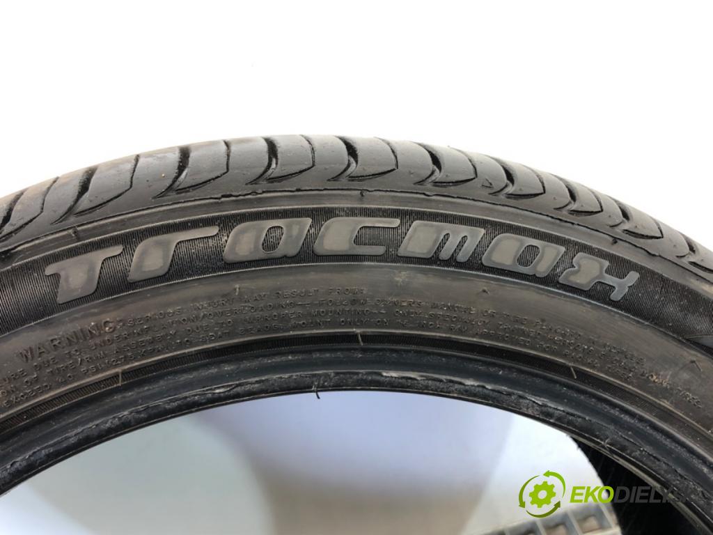 --- --- PNEUMATIKA: 2X 175/50 16" TRACMAX: