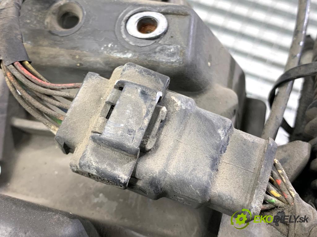 CITROEN C5 II liftback 2004 100 kW 2.0 HDi (RCRHRH) 1997 ventilátor chladiče 9400027 (Ventilátor)