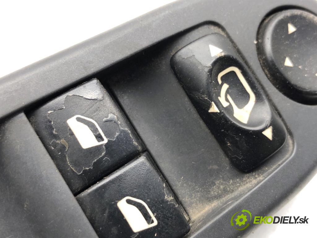 CITROEN C5 II liftback 2004 100 kW 2.0 HDi (RCRHRH) 1997 Prepínač okien 96498423ZF (Prepínacie páčky pod volantom)