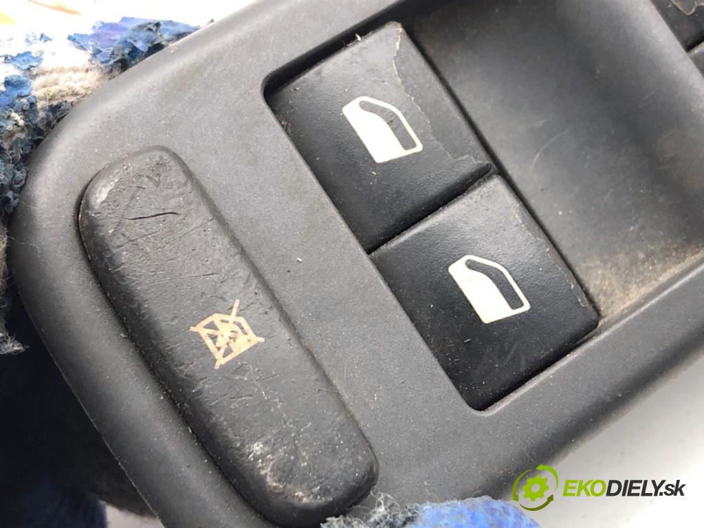 CITROEN C5 II liftback 2004 100 kW 2.0 HDi (RCRHRH) 1997 Prepínač okien 96498423ZF (Prepínacie páčky pod volantom)