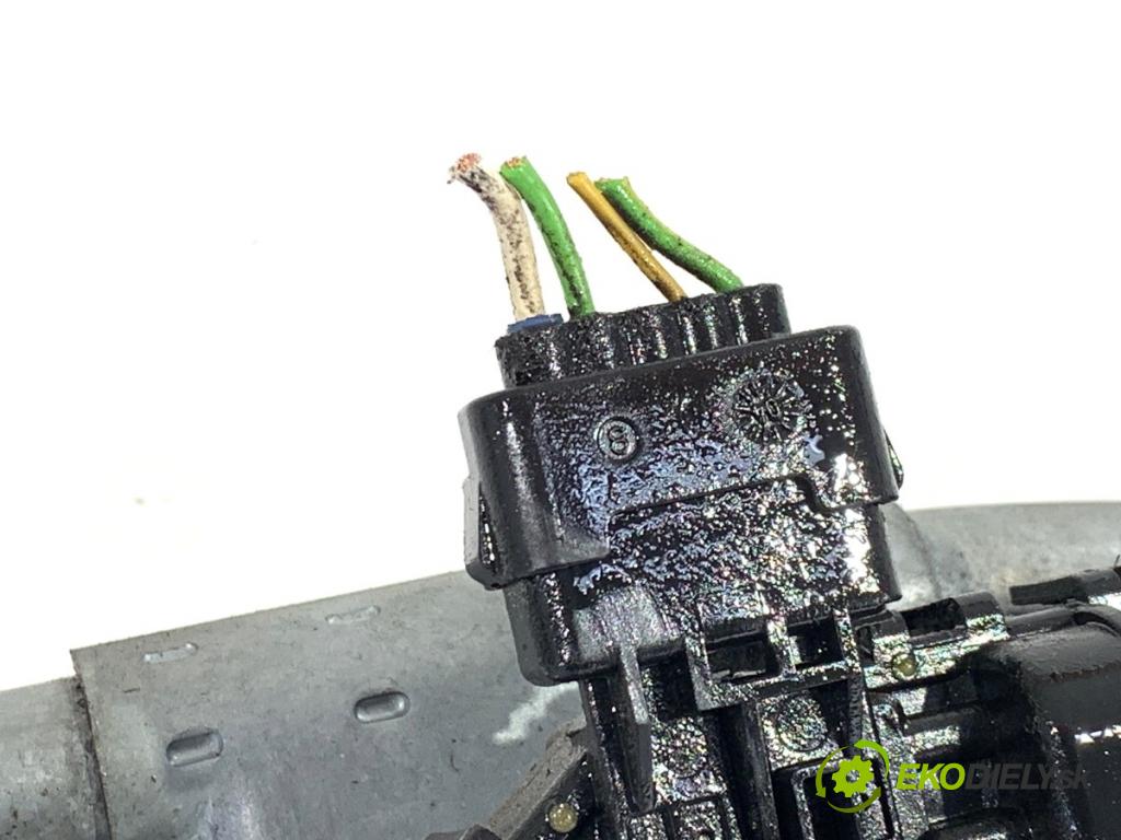 CITROEN C5 II liftback 2004 100 kW 2.0 HDi (RCRHRH) 1997 mechanismus stěračů přední část 0390241700 (Motorek stěračů přední)