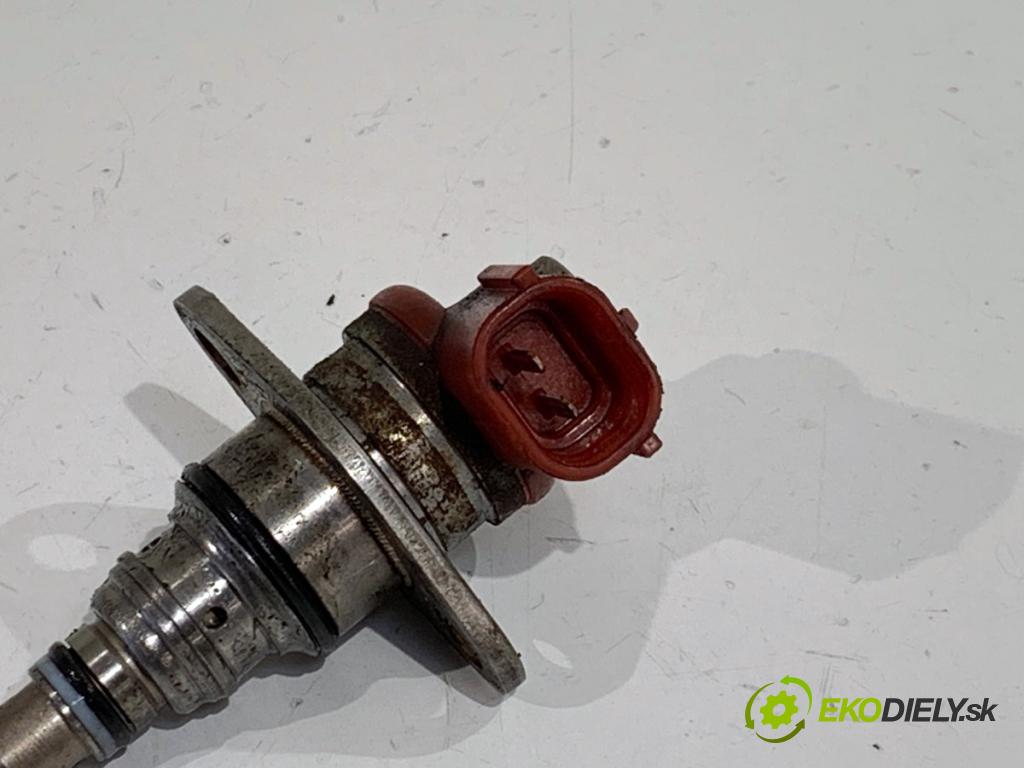 TOYOTA COROLLA E12 nadwozie wielkoprzestrzenne (MPV) 2002 66 kW 2.0 D-4D (CDE120_) 1995 Regulátor tlaku paliva  (Palivový systém ostatné)