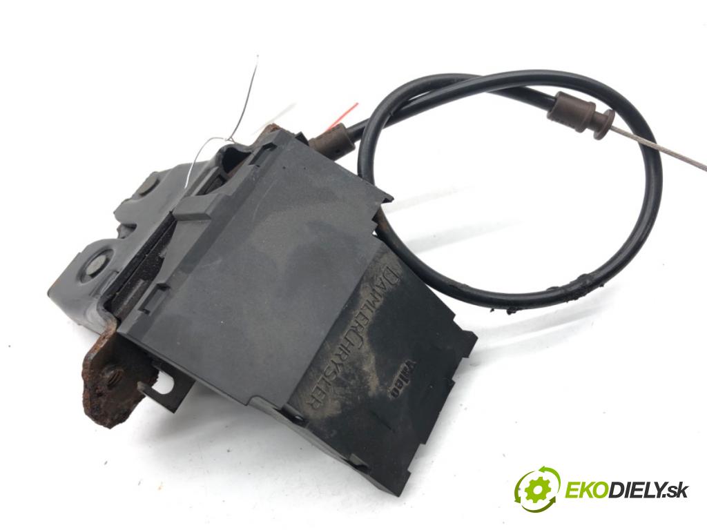 MERCEDES-BENZ W203 sedan 2001 85 kW C 200 CDI (203.004) 2148 zámok dverí zad A2037500184