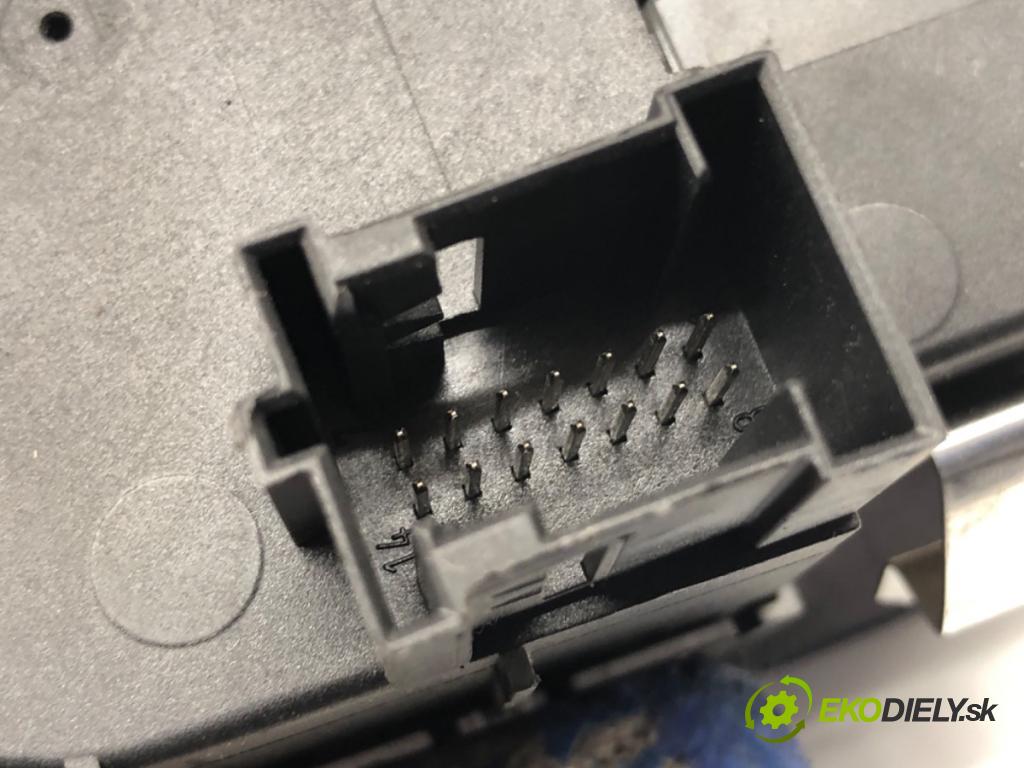 MERCEDES-BENZ W203 sedan 2001 85 kW C 200 CDI (203.004) 2148 Spínač svetiel A2035450604