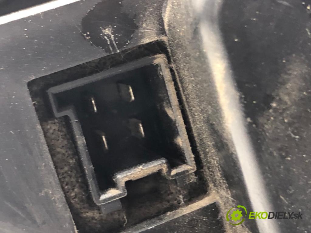 MERCEDES-BENZ W203 sedan 2001 85 kW C 200 CDI (203.004) 2148 topení