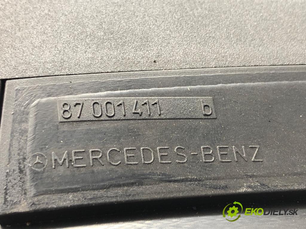 MERCEDES-BENZ W203 sedan 2001 85 kW C 200 CDI (203.004) 2148 prístrojovka A2035407111 (Přístrojová deska)