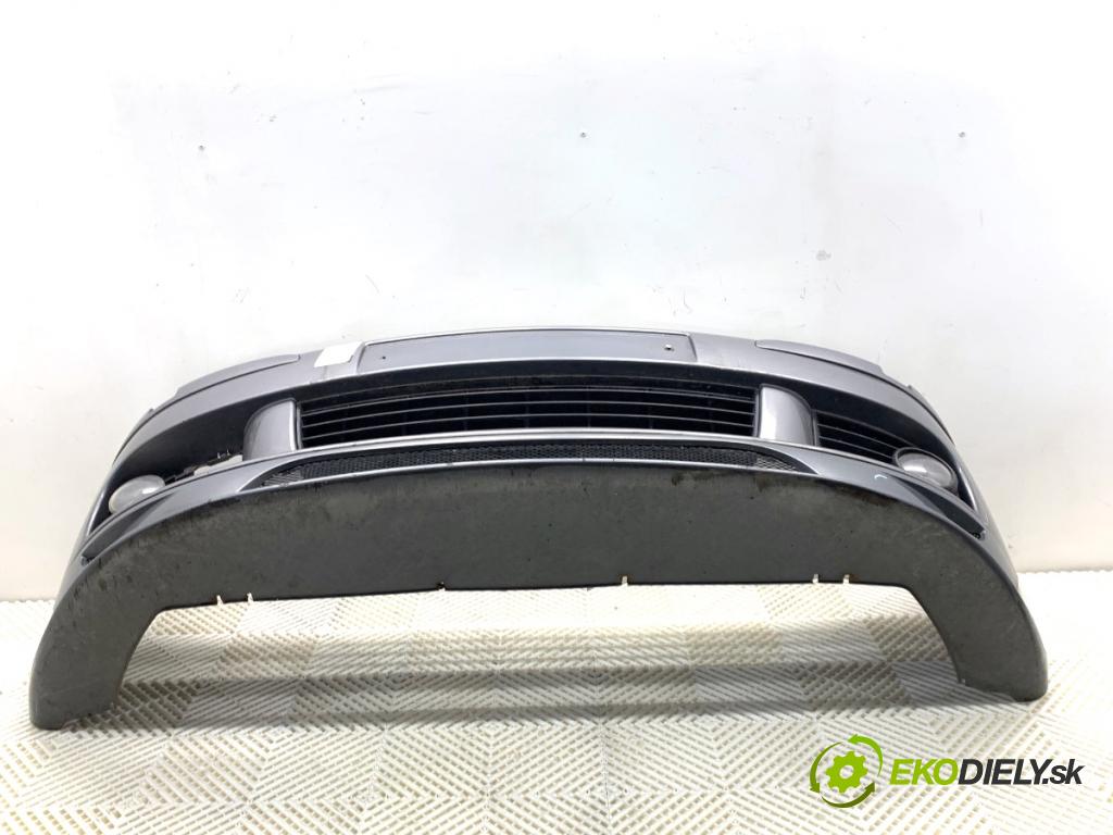 VW GOLF V liftback 2006 75 kW 1.6 1595 Nárazník predný  (Kľučka dverí ostatné)