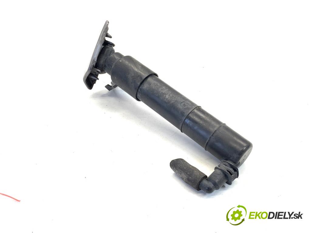 VW GOLF V liftback 2006 75 kW 1.6 1595 ostrekovača svetla pravy predný