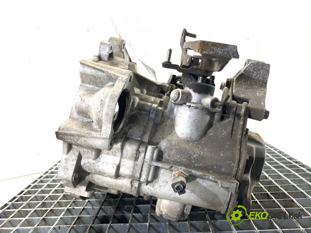 VW GOLF V liftback 2006 75 kW 1.6 1595 převodovka FVH (Převodovka)