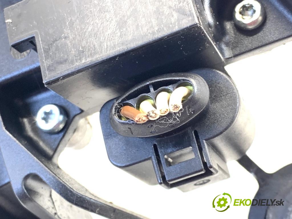 VW GOLF V liftback 2006 75 kW 1.6 1595 Motor stieračov zad 1K6955711C