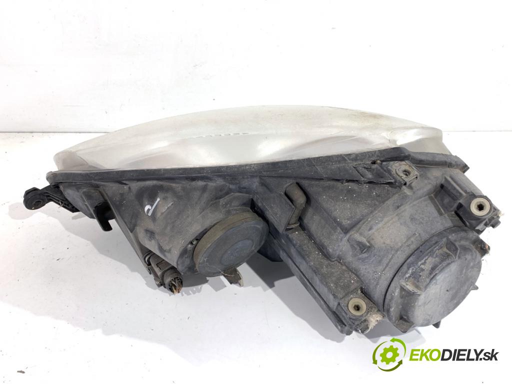 VW GOLF V liftback 2006 75 kW 1.6 1595 světlomet pravý přední část 1K6941006R