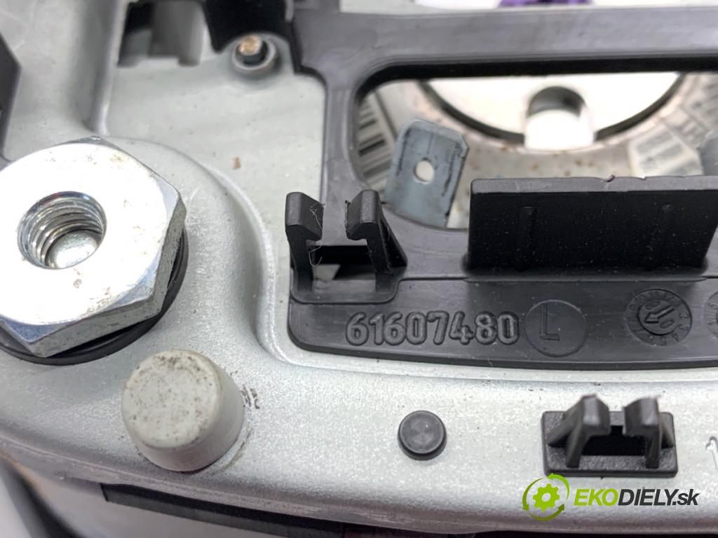 VW GOLF V liftback 2006 75 kW 1.6 1595 AirBag volantu 1K0880201BS (Airbag)