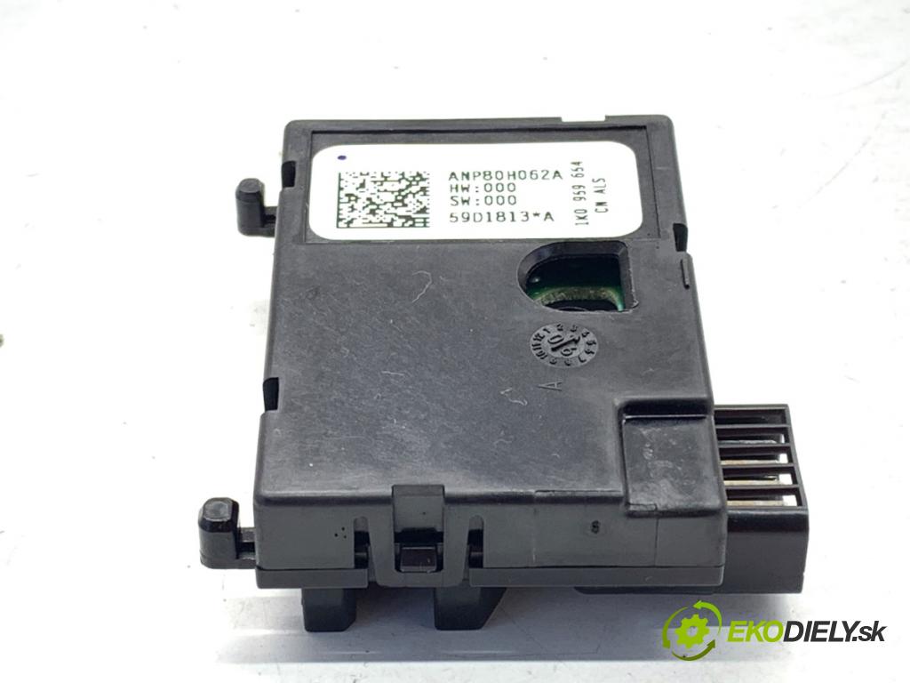 VW GOLF V liftback 2006 75 kW 1.6 1595 snímač ÚHEL: otáčky 1K0959654