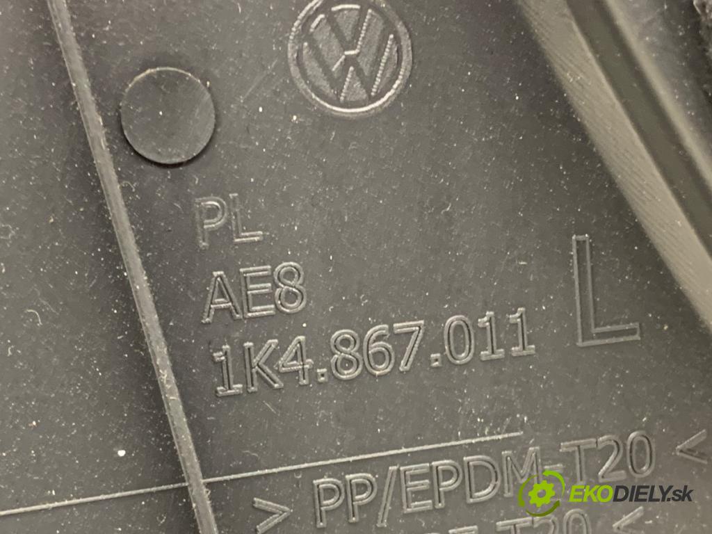 VW GOLF V liftback 2006 75 kW 1.6 1595 čalúnenie Dvere ľavy predný