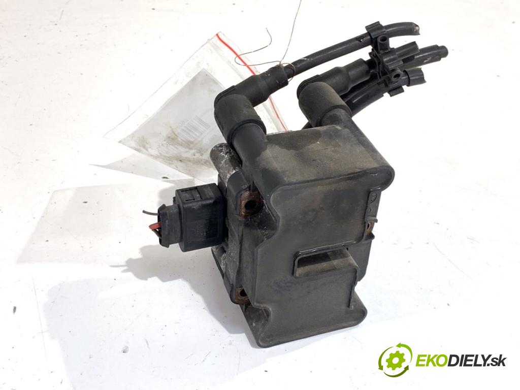 VW GOLF V liftback 2006 75 kW 1.6 1595 cívka zapalovací 032905106B (Zážehová cívka)