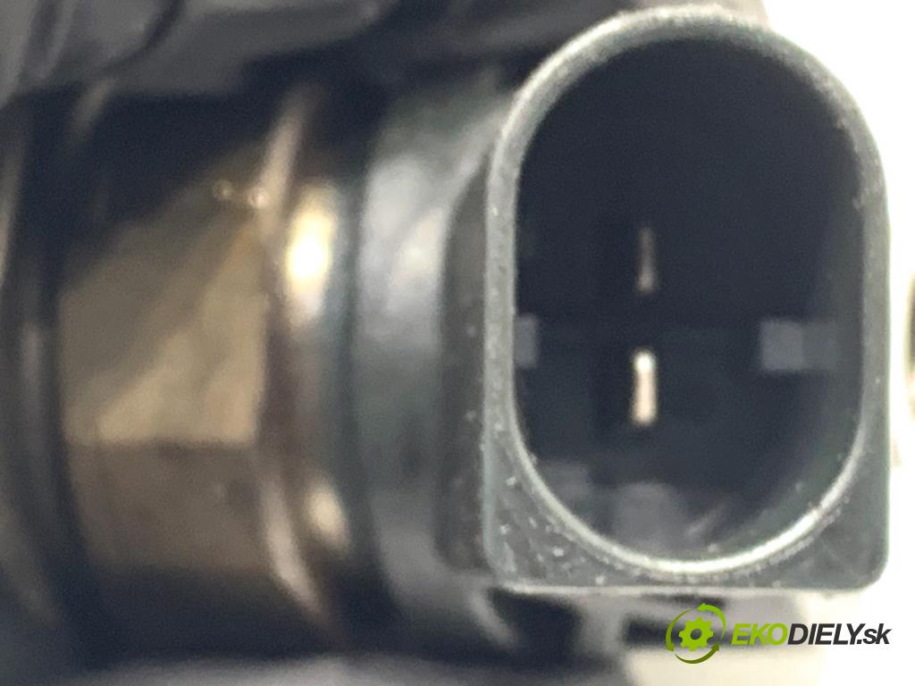 BMW F10 sedan 2010 135 kW 520 d 1995 Vstrekovacie ventily 7810702