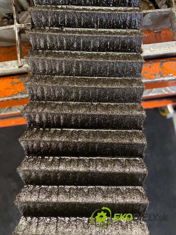 SKODA SUPERB III liftback 2018 110 kW 2.0 TDI 1968 Motor DFG (Motor)