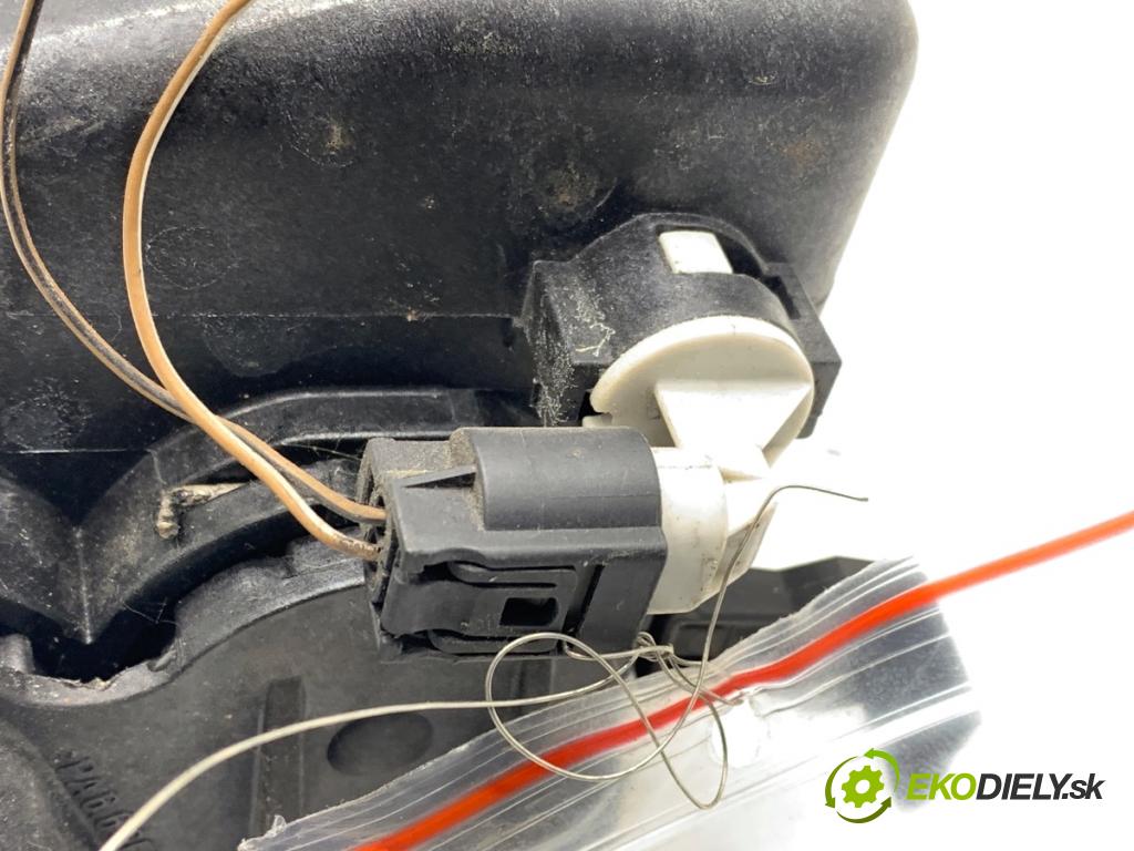 BMW E46 Kombi 2000 87 kW 318 i 1895 nádržka vyrovnávací kapaliny chadicího