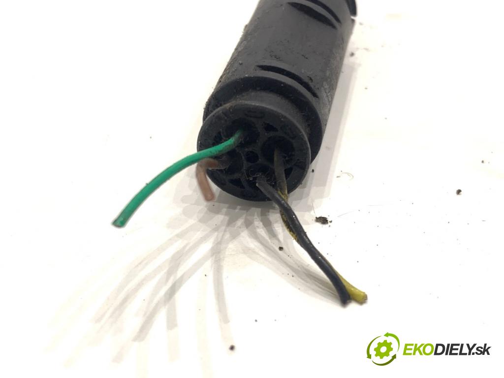 BMW E46 Kombi 2000 87 kW 318 i 1895 sonda lambda přední část 0258003559 (Lambda sonda)