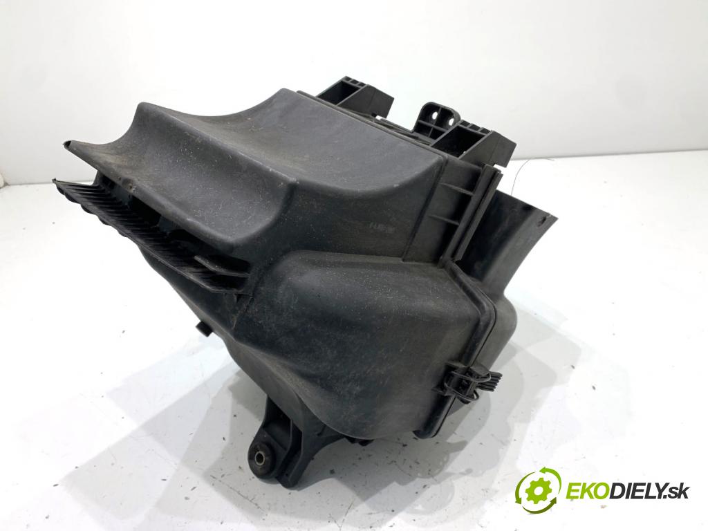 BMW E46 Kombi 2000 87 kW 318 i 1895 obal filtra vzduchu  (Kryt vzduchového filtru)