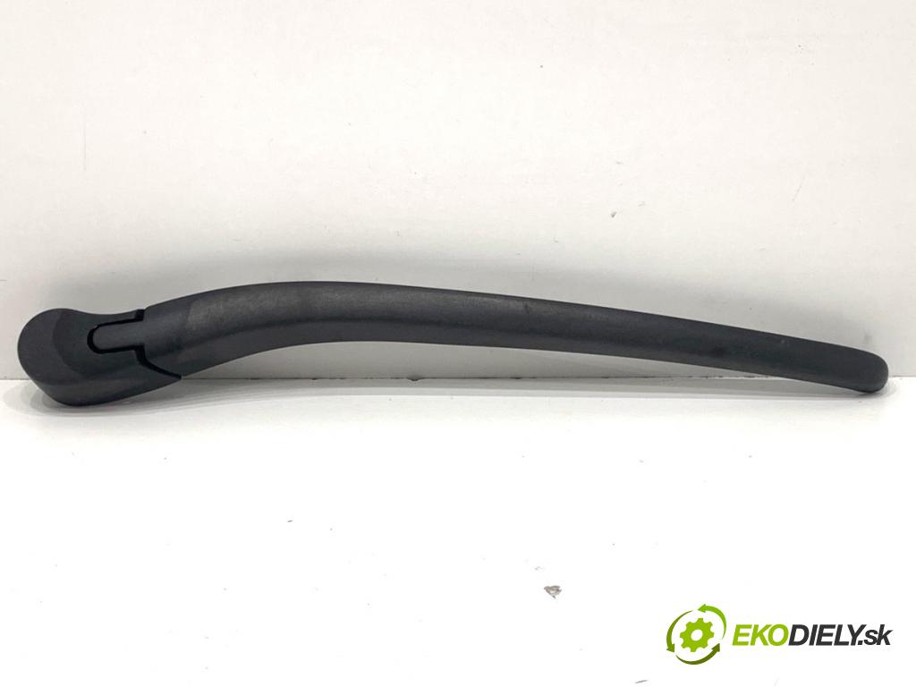 BMW E46 Kombi 2000 87 kW 318 i 1895 Rameno stierače zad 8220830