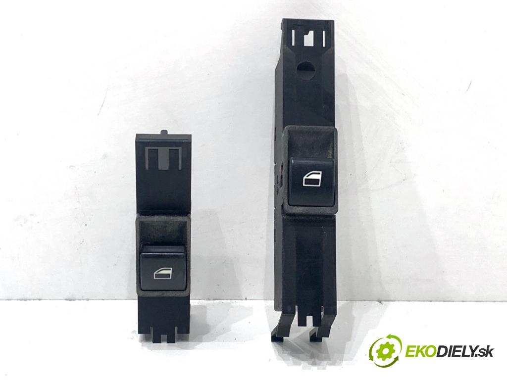 BMW E46 Kombi 2000 87 kW 318 i 1895 přepínač oken 8381511 8381510 (Páčky pod volantem)