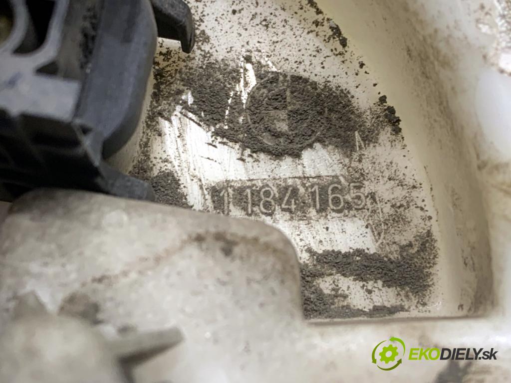 BMW E46 Kombi 2000 87 kW 318 i 1895 pumpa paliva 1184165