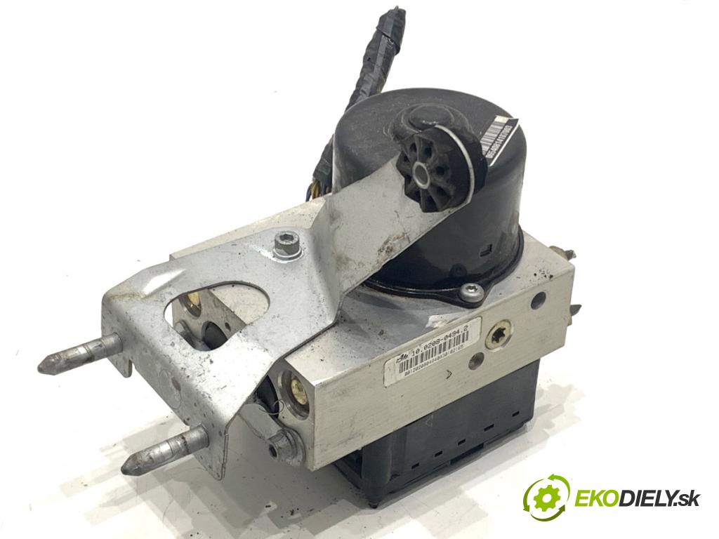 BMW E46 Kombi 2000 87 kW 318 i 1895 Pumpa ABS 6751767 (Pumpa ABS)