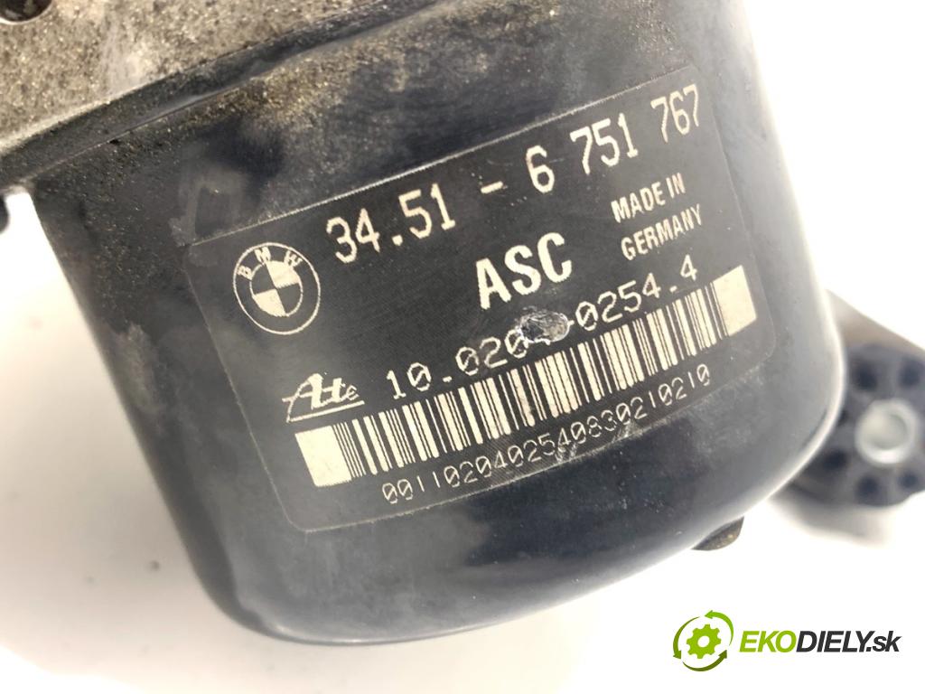 BMW E46 Kombi 2000 87 kW 318 i 1895 Pumpa ABS 6751767 (Pumpa ABS)