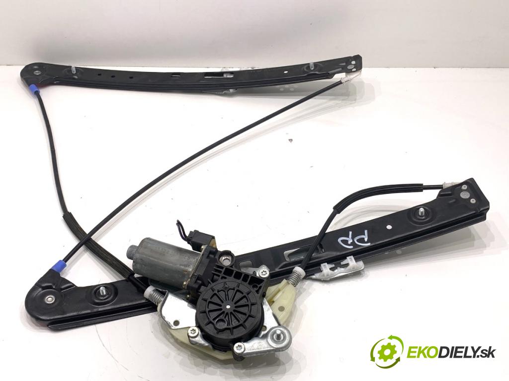 BMW E46 Kombi 2000 87 kW 318 i 1895 mechanismus okna pravý přední část 