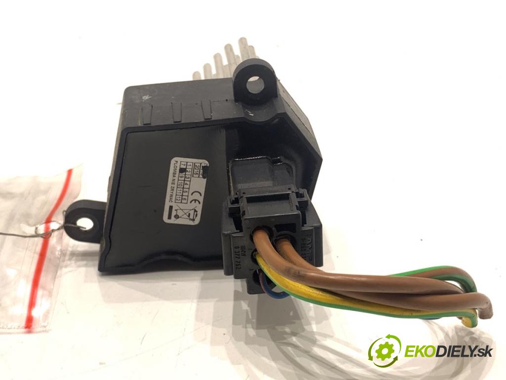 BMW E46 Kombi 2000 87 kW 318 i 1895 Odpor, rezistor kúrenia vzduchu  (Odpor (rezistor) kúrenia)