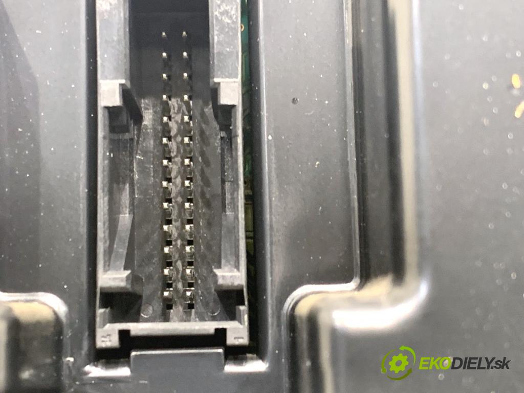 BMW E46 Kombi 2000 87 kW 318 i 1895 prístrojovka 6902362 (Přístrojová deska)