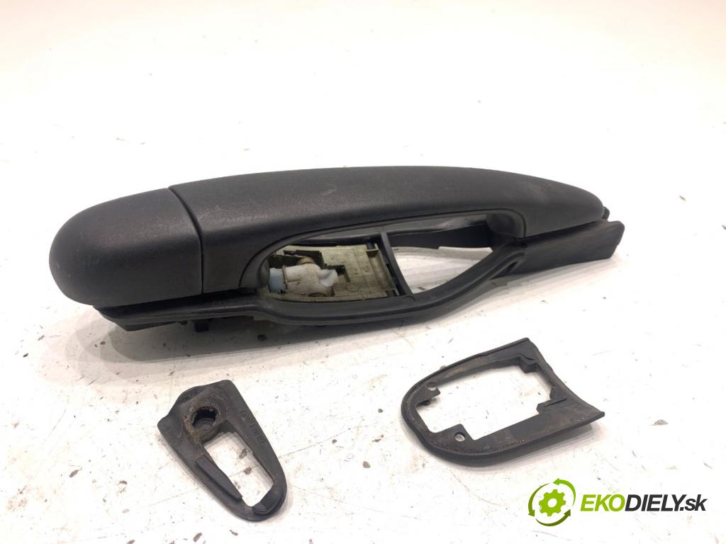 BMW E46 Kombi 2000 87 kW 318 i 1895 Kľučka vonkajšia pravy predný 