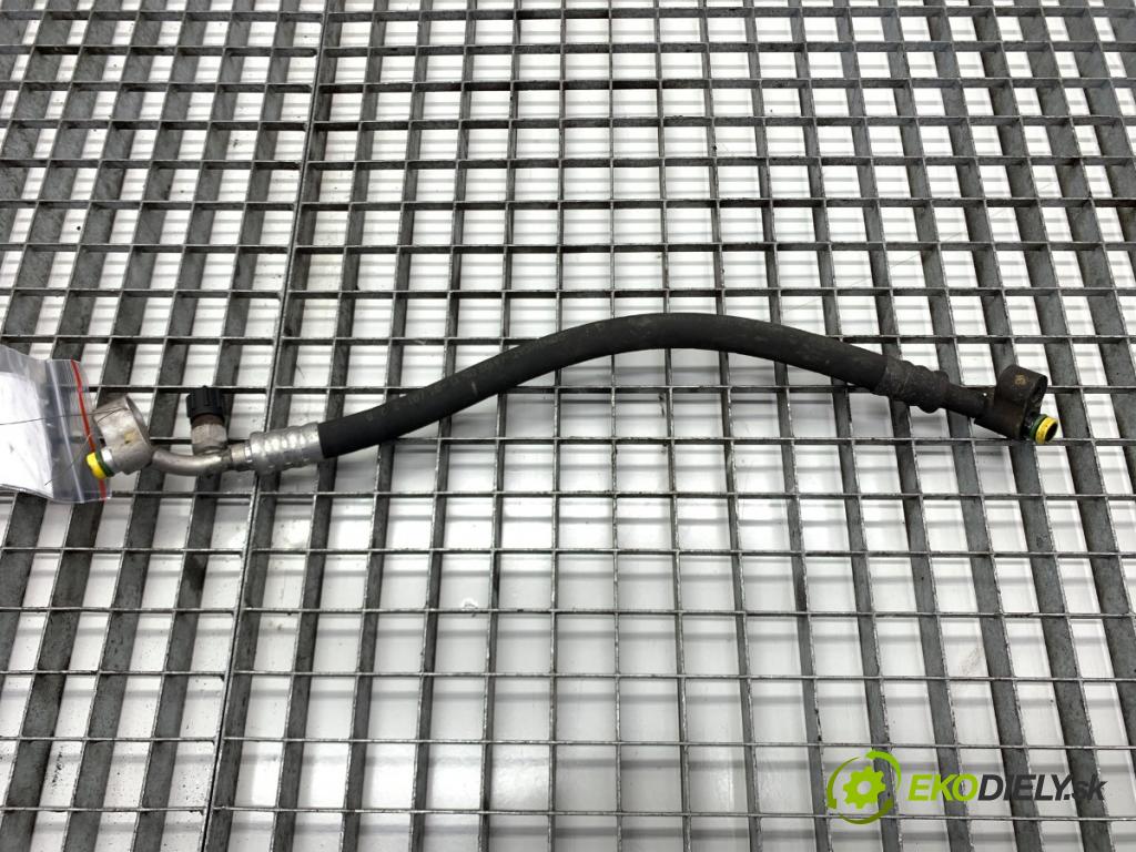 BMW E46 Kombi 2000 87 kW 318 i 1895 rúrka klimatizace  (Trubka klimatizace)